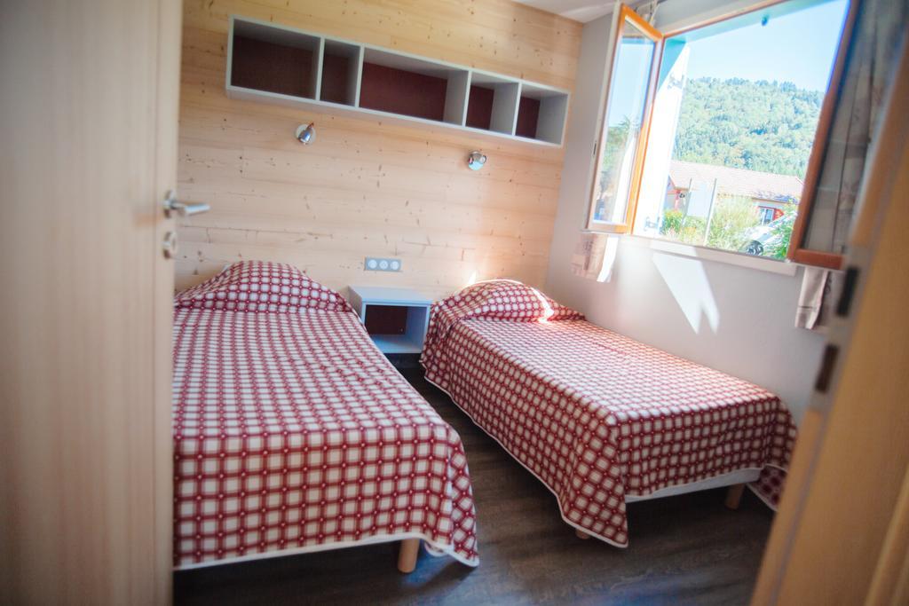 Camping Base De Loisirs Du Lac De La Moselotte Saulxures-sur-Moselotte Buitenkant foto